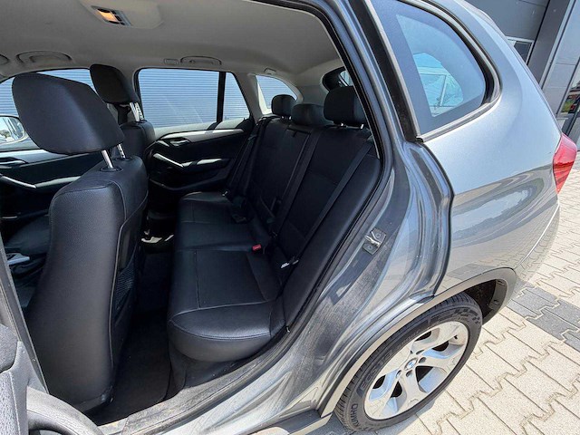 Bmw - x1 - sdrive18d executive - personenauto - 2011 - afbeelding 6 van  26