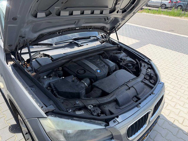 Bmw - x1 - sdrive18d executive - personenauto - 2011 - afbeelding 16 van  26