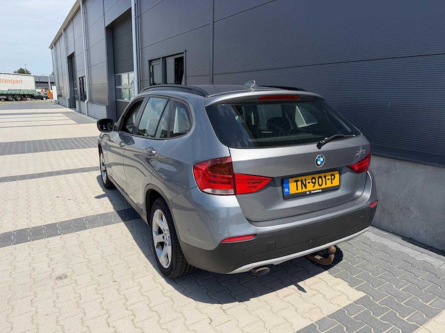 Bmw - x1 - sdrive18d executive - personenauto - 2011 - afbeelding 19 van  26
