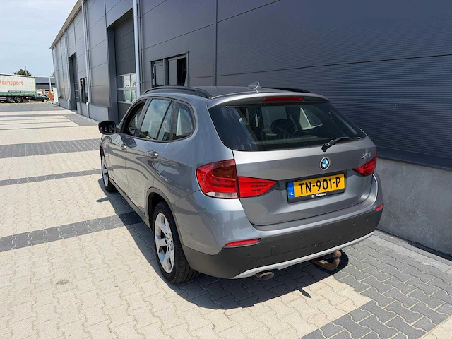 Bmw - x1 - sdrive18d executive - personenauto - 2011 - afbeelding 20 van  26