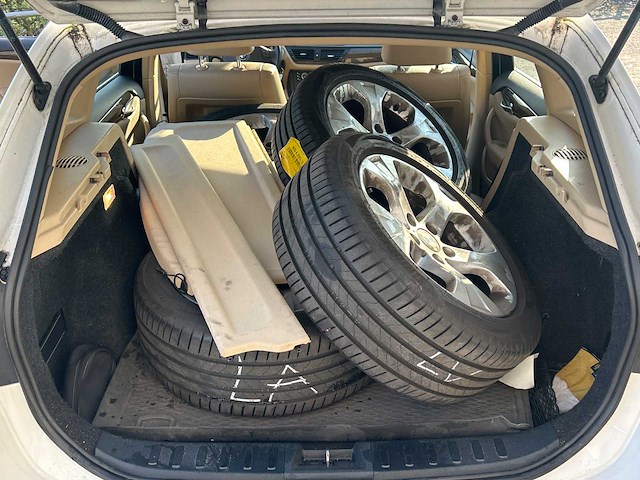 Bmw - x1 - sdrive18i - car - 2010 - afbeelding 17 van  26