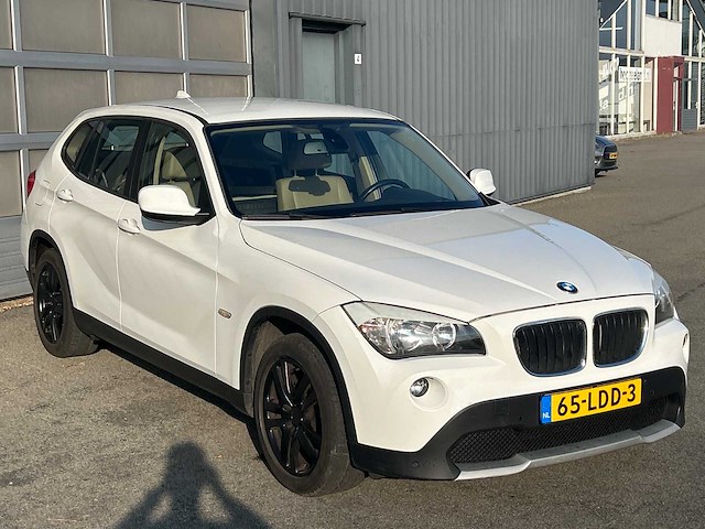 Bmw - x1 - sdrive18i - car - 2010 - afbeelding 12 van  26