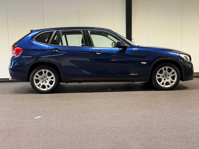 Bmw - x1 - sdrive18i exec. - t-994-vd - 2011 iaw - afbeelding 11 van  23