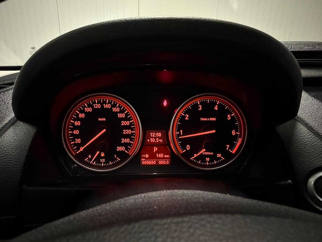 Bmw - x1 - sdrive18i exec. - t-994-vd - 2011 iaw - afbeelding 18 van  21