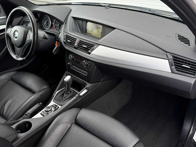 Bmw - x1 - sdrive18i exec. -j-169-bd- 2011 iaw - afbeelding 7 van  26
