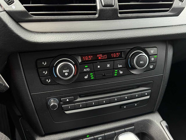 Bmw - x1 - sdrive18i exec. -j-169-bd- 2011 iaw - afbeelding 9 van  26