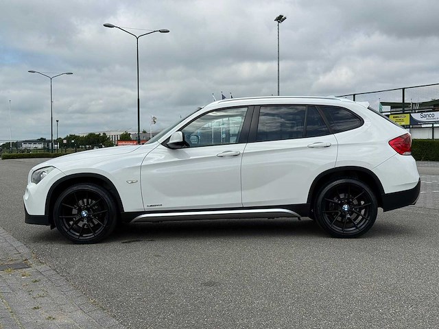 Bmw - x1 - sdrive18i exec. -j-169-bd- 2011 iaw - afbeelding 13 van  26