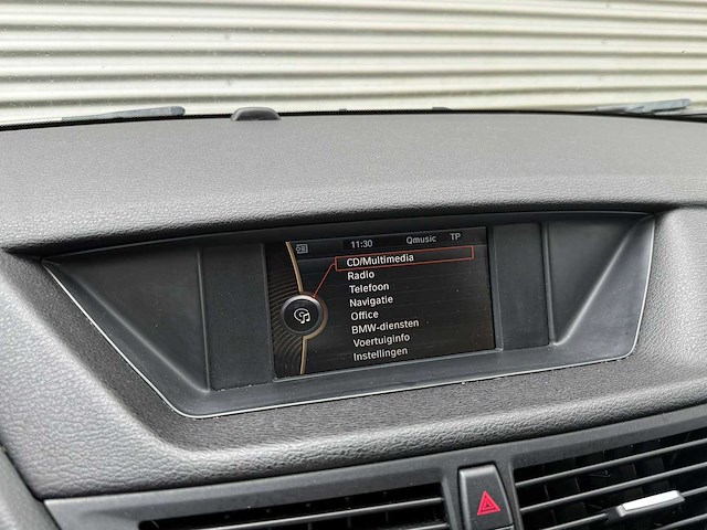 Bmw - x1 - sdrive18i exec. -j-169-bd- 2011 iaw - afbeelding 16 van  26