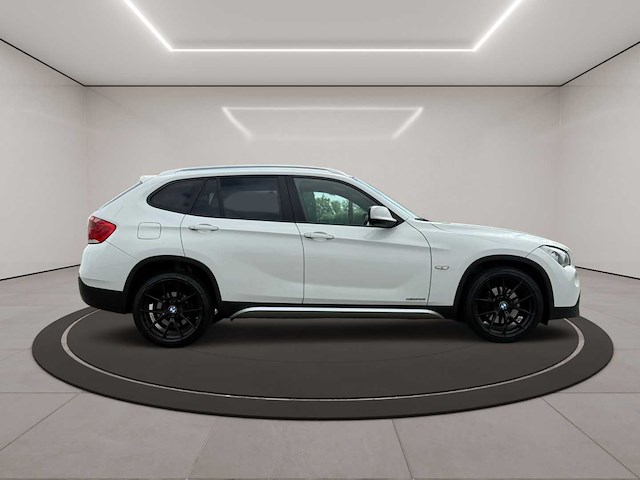 Bmw - x1 - sdrive18i exec. -j-169-bd- 2011 iaw - afbeelding 21 van  26