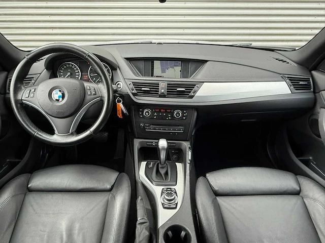 Bmw - x1 - sdrive18i exec. -j-169-bd- 2011 iaw - afbeelding 10 van  26