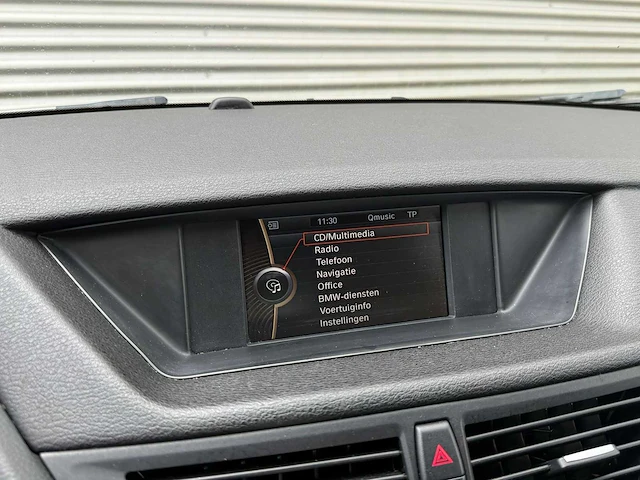 Bmw - x1 - sdrive18i exec. -j-169-bd- 2011 iaw - afbeelding 17 van  26