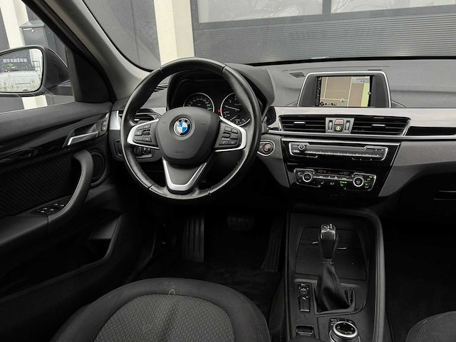 Bmw - x1 - sdrive18i high exec. - car - 2017|j-863-xz|iaw - afbeelding 25 van  27
