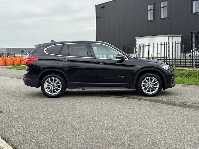 Bmw - x1 - sdrive18i high exec. - car - 2017|j-863-xz|iaw - afbeelding 17 van  27