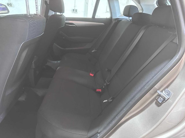 Bmw - x1 - sdrive20i executive - gl-182-s- 2015 - afbeelding 6 van  19