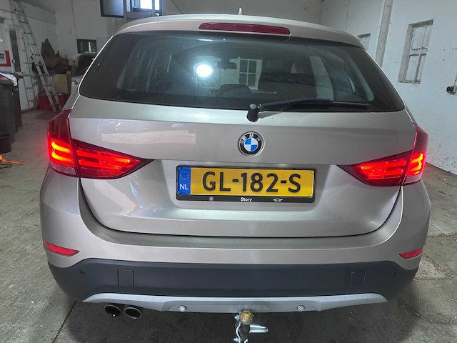 Bmw - x1 - sdrive20i executive - gl-182-s- 2015 - afbeelding 13 van  19