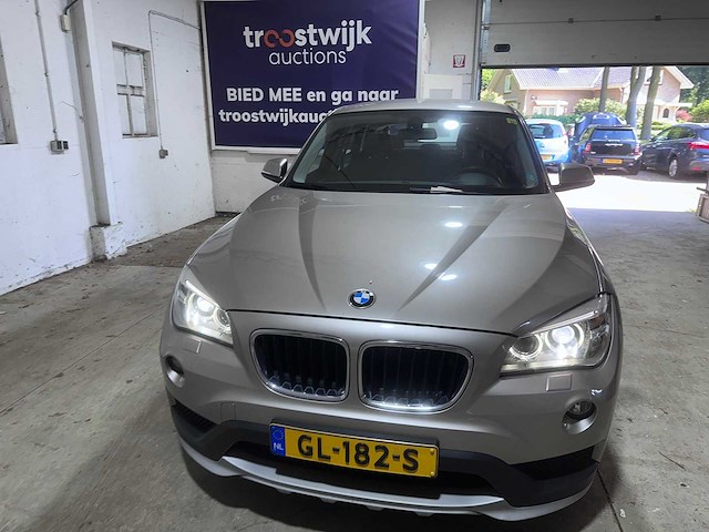 Bmw - x1 - sdrive20i executive - gl-182-s- 2015 - afbeelding 16 van  19