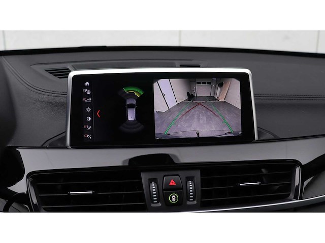Bmw - x1 - xdrive20i - 2020 - k-856-tj - personenauto - afbeelding 2 van  14