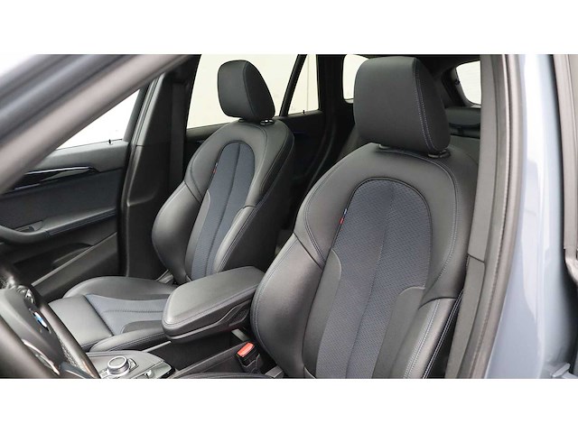 Bmw - x1 - xdrive20i - 2020 - k-856-tj - personenauto - afbeelding 11 van  14