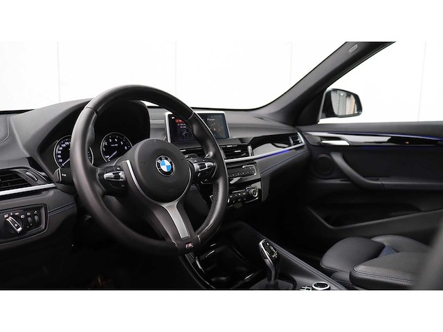 Bmw - x1 - xdrive20i - 2020 - k-856-tj - personenauto - afbeelding 13 van  14