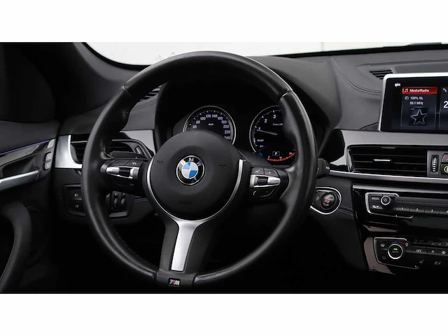 Bmw - x1 - xdrive20i - 2020 - k-856-tj - personenauto - afbeelding 2 van  15