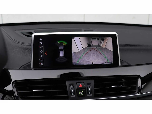 Bmw - x1 - xdrive20i - 2020 - k-856-tj - personenauto - afbeelding 3 van  15
