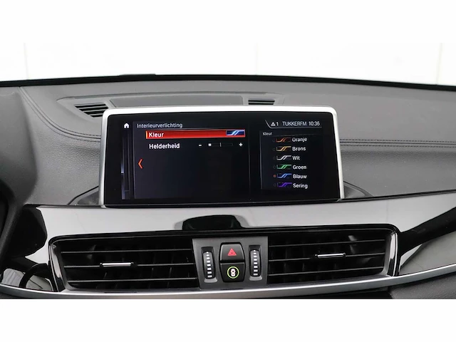 Bmw - x1 - xdrive20i - 2020 - k-856-tj - personenauto - afbeelding 4 van  15