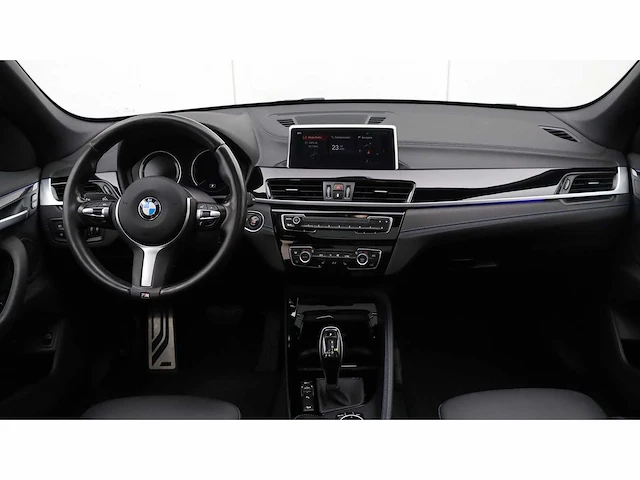 Bmw - x1 - xdrive20i - 2020 - k-856-tj - personenauto - afbeelding 15 van  15