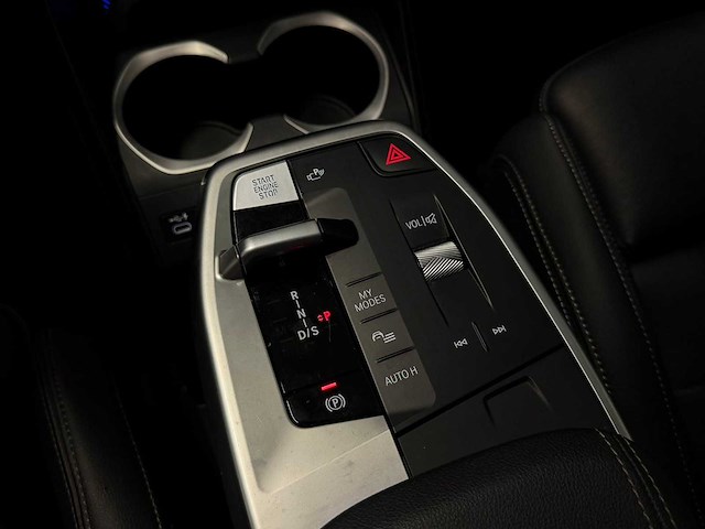 Bmw - x1 - xdrive25e - jsf-18-h- 2023 iaw - afbeelding 26 van  31