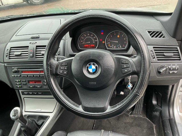 Bmw - x3 - personenauto (rechtsgestuurd) - afbeelding 17 van  18