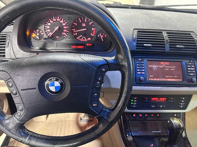 Bmw - x5 - 3.0i executive - 37-jd-lv - afbeelding 22 van  22