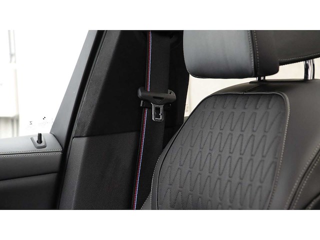 Bmw - x5 - m50i high executive - j-678-zp - 2020 - personenauto - afbeelding 16 van  40