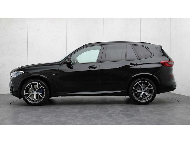 Bmw - x5 - m50i high executive - j-678-zp - 2020 - personenauto - afbeelding 12 van  40