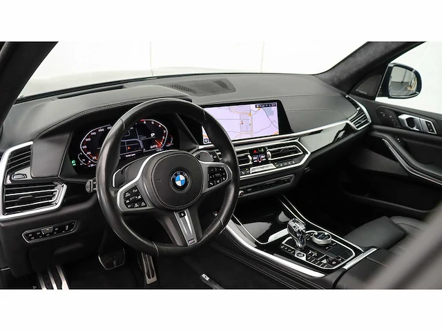 Bmw - x5 - m50i high executive - j-678-zp - 2020 - personenauto - afbeelding 4 van  40