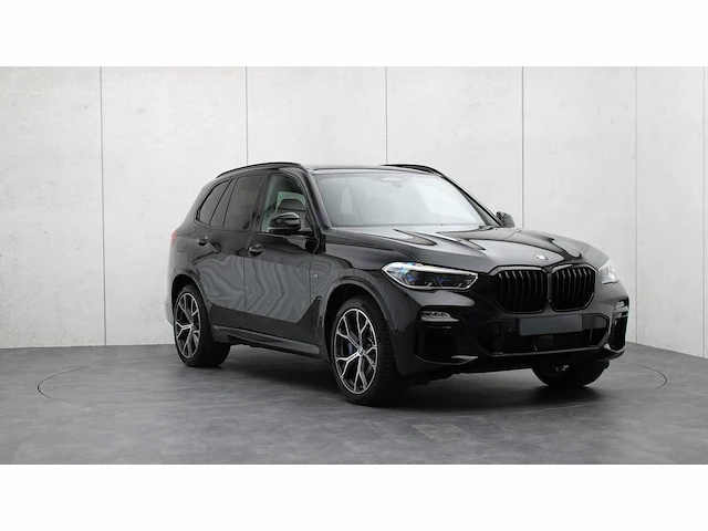 Bmw - x5 - m50i high executive - j-678-zp - 2020 - personenauto - afbeelding 37 van  40