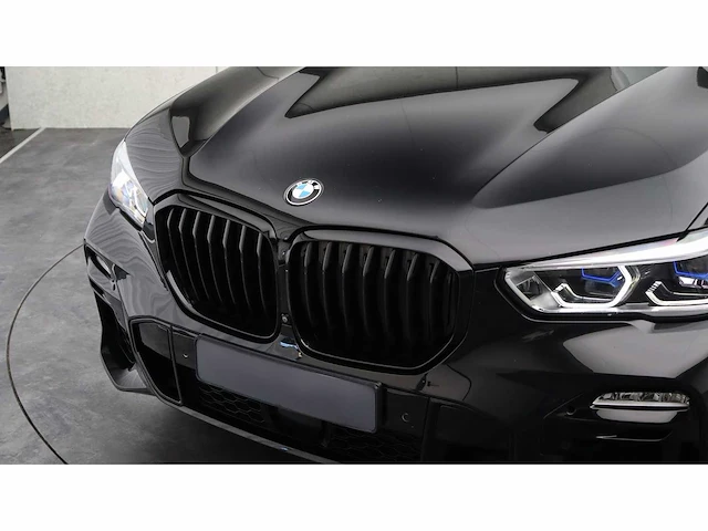 Bmw - x5 - m50i high executive - j-678-zp - 2020 - personenauto - afbeelding 39 van  40