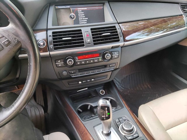 Bmw - x5 - personenauto - afbeelding 4 van  11