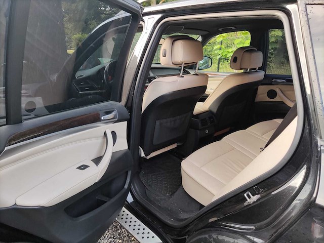 Bmw - x5 - personenauto - afbeelding 14 van  23