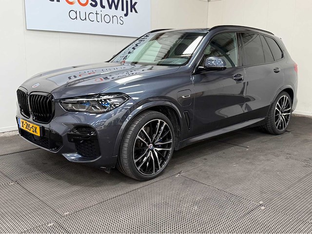 Bmw - x5 - xdrive 45 e - m sport - hybride - personenauto - 2022 - afbeelding 1 van  26