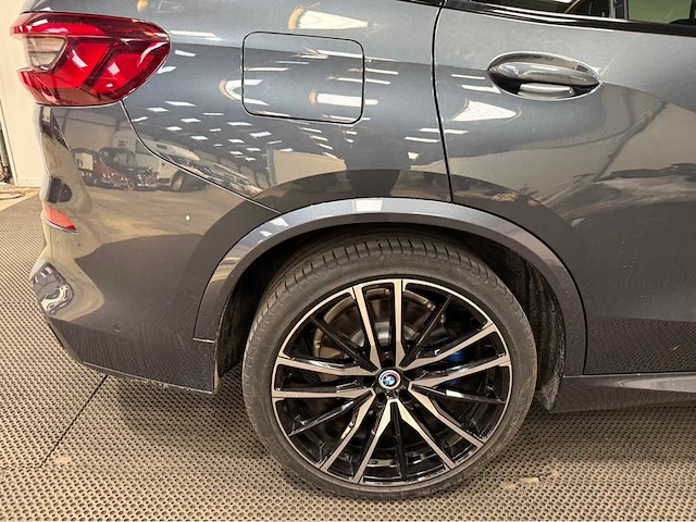 Bmw - x5 - xdrive 45 e - m sport - hybride - personenauto - 2022 - afbeelding 15 van  26