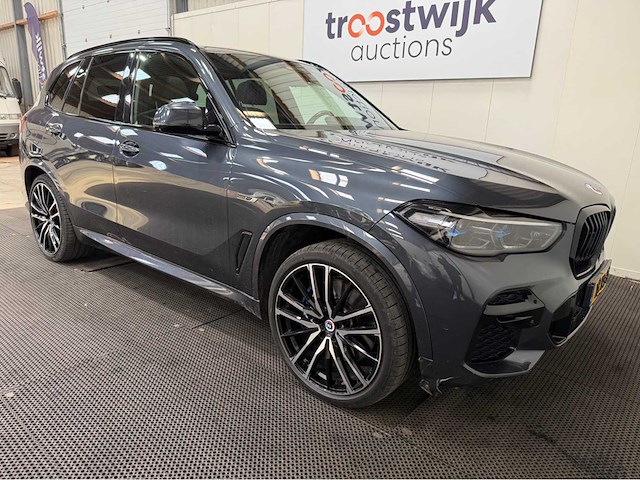 Bmw - x5 - xdrive 45 e - m sport - hybride - personenauto - 2022 - afbeelding 24 van  26