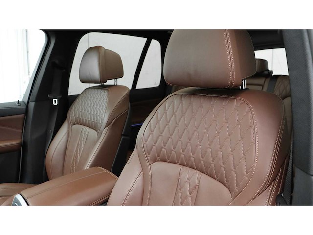 Bmw - x5 - xdrive45e high exec. - 2022 - p-620-lt - personenauto - afbeelding 2 van  25
