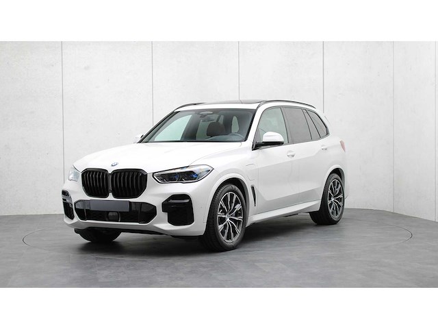 Bmw - x5 - xdrive45e high exec. - 2022 - p-620-lt - personenauto - afbeelding 1 van  25