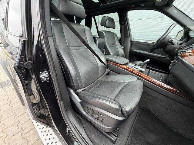 Bmw - x5 - xdrive48i - personenauto - 2009 - afbeelding 9 van  27