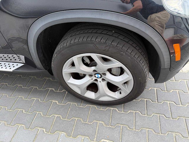 Bmw - x5 - xdrive48i - personenauto - 2009 - afbeelding 18 van  27