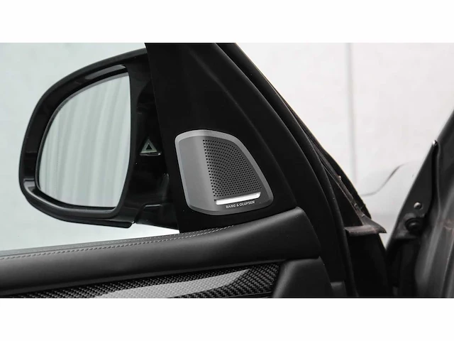 Bmw - x5 m - black fire edit. - 4.4 v8 - 2018 - s-682-hv - personenauto - afbeelding 3 van  31