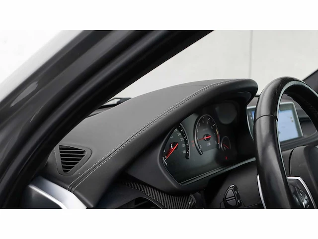 Bmw - x5 m - black fire edit. - 4.4 v8 - 2018 - s-682-hv - personenauto - afbeelding 4 van  31