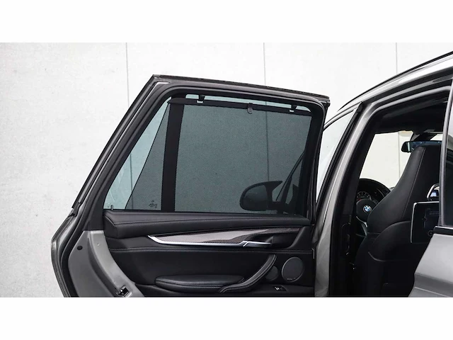 Bmw - x5 m - black fire edit. - 4.4 v8 - 2018 - s-682-hv - personenauto - afbeelding 6 van  31