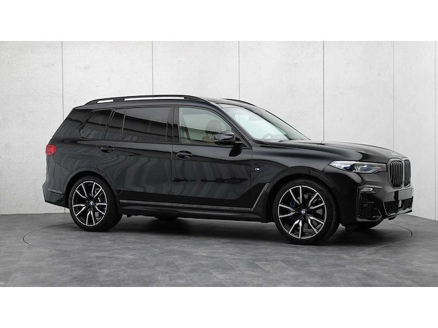 Bmw - x7 - xdrive40i - 6persoons. - 2021 - 30.000 km - afbeelding 2 van  44