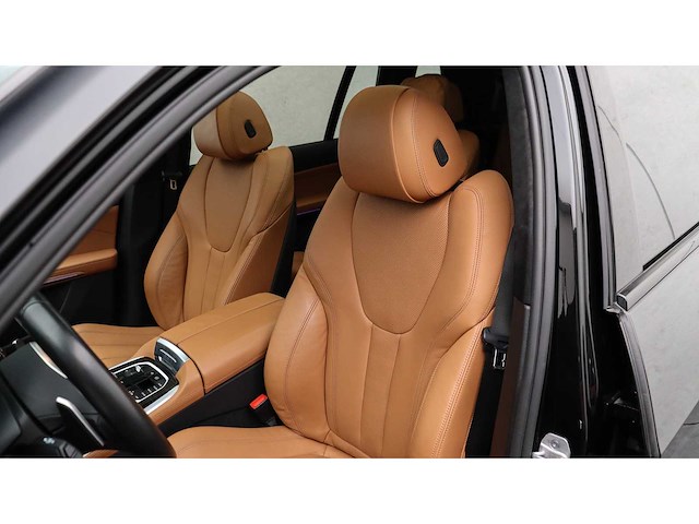 Bmw - x7 - xdrive40i - 6persoons. - 2021 - 30.000 km - afbeelding 9 van  44