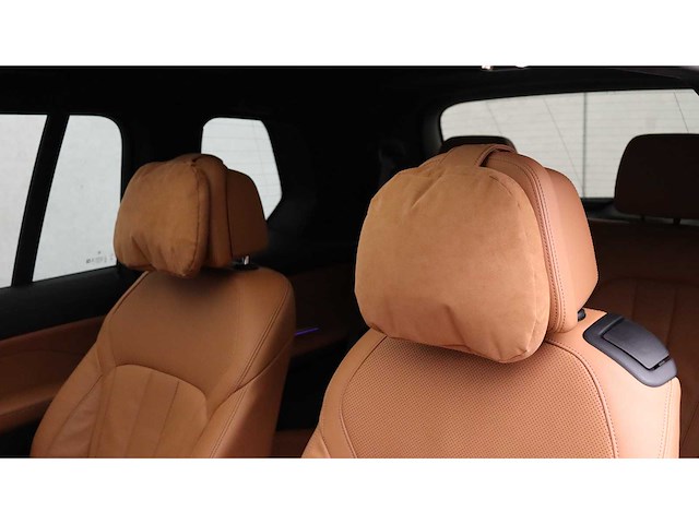 Bmw - x7 - xdrive40i - 6persoons. - 2021 - 30.000 km - afbeelding 11 van  44